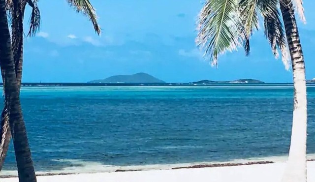 REAL Beachfront Resort Million Dollar views, Bar & Dine Christiansted st croix