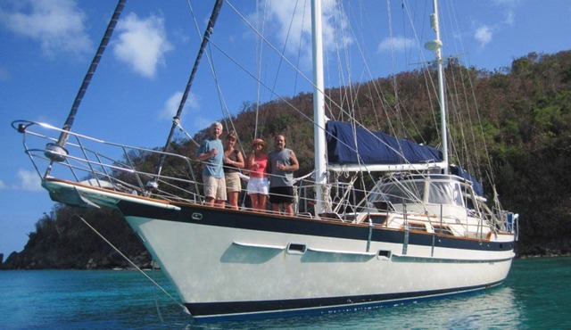 Sailing the Grenadines and Eastern Caribbean 2025/2026