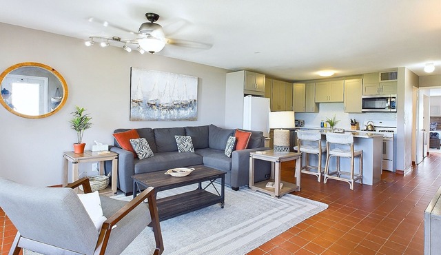 Seaside Charm! Cozy BEACHFRONT Condo located on Sapphire Beach steps to thesand