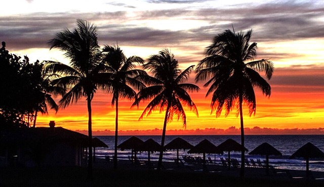 Sunset Serenity - Oceanfront at Gentle Winds