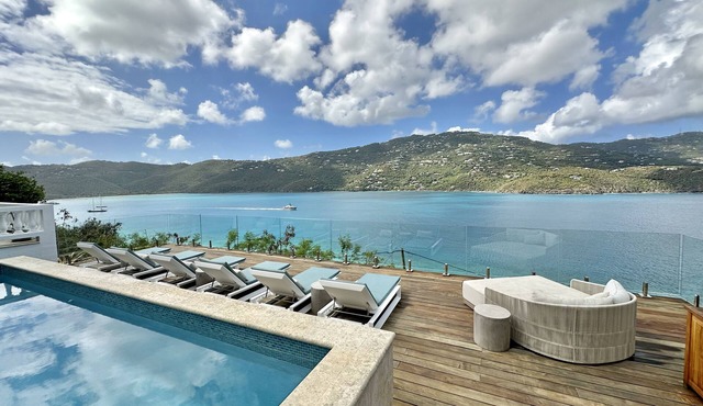 Villa Pallina w Magens Bay Views + Backup Power