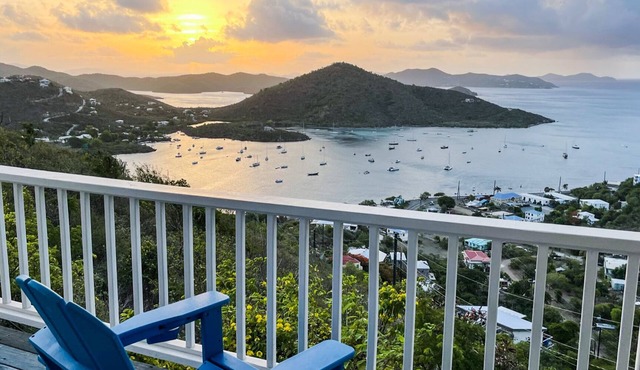 Water + Sky USVI/Coral Bay Villa, Outstanding Sunrise Views & Backup Power