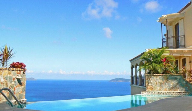 When You Demand The Very Best-Jaw Dropping Views HTD Pool w Fire Bowls,Generator