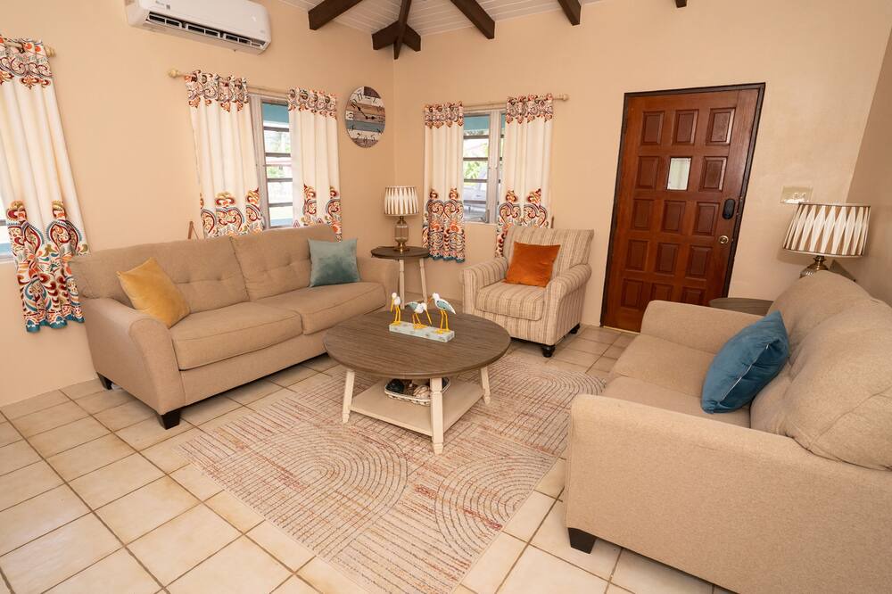 Estate Upper Love House | Gorgeous Newly Renovated Home Centrally Located, Minutes From Shopping & Beaches