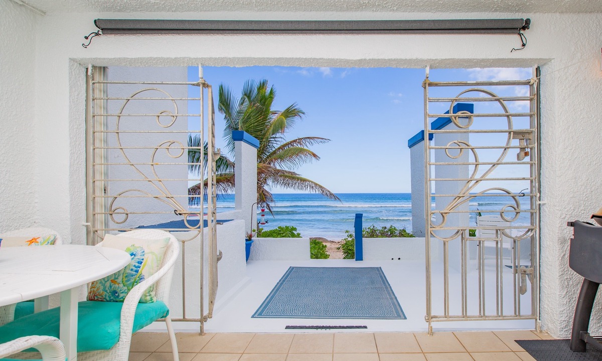 La Grande Princesse Condo | Oceanfront Paradise: 2-bedroom Condo with AC in Charming St Croix