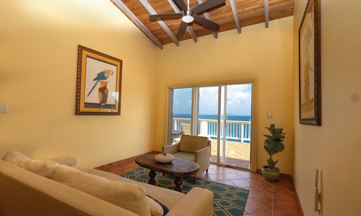 Estate Peterborg Apartment | The Breeze St Thomas