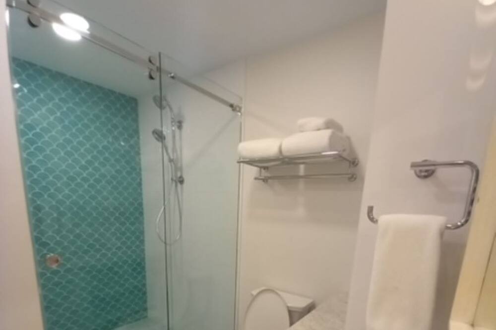 Photo of Bathroom in Nazareth