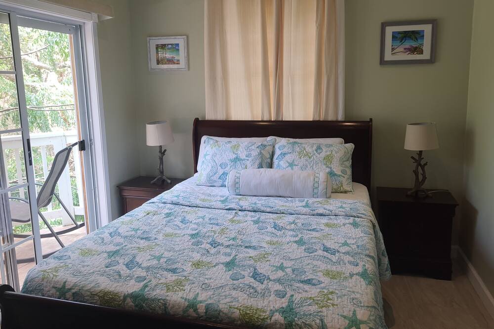 Photo of Bedroom in Benner