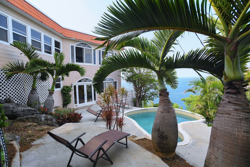 Photo of Outdoor in Estate Peterborg
