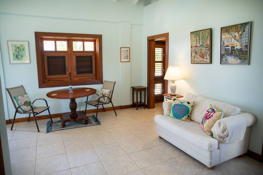 Photo of Livingroom in Estate Morning Star South