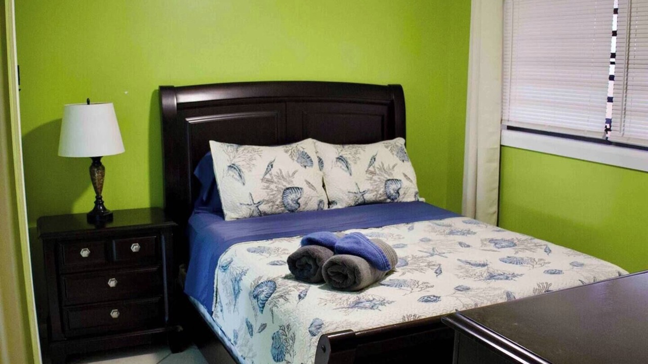 Photo of Bedroom in Red Hook
