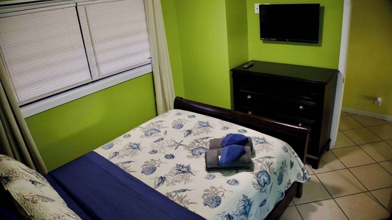 Photo of Bedroom in Red Hook