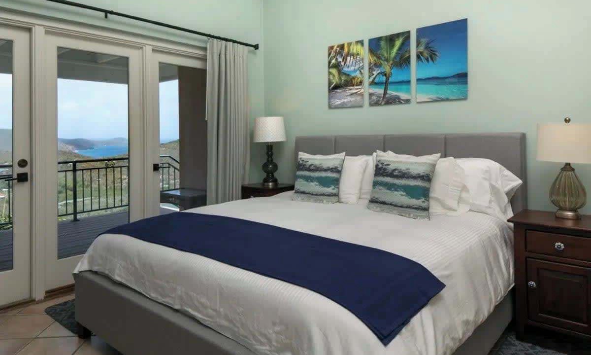 Photo of Bedroom in Point Rendezvous