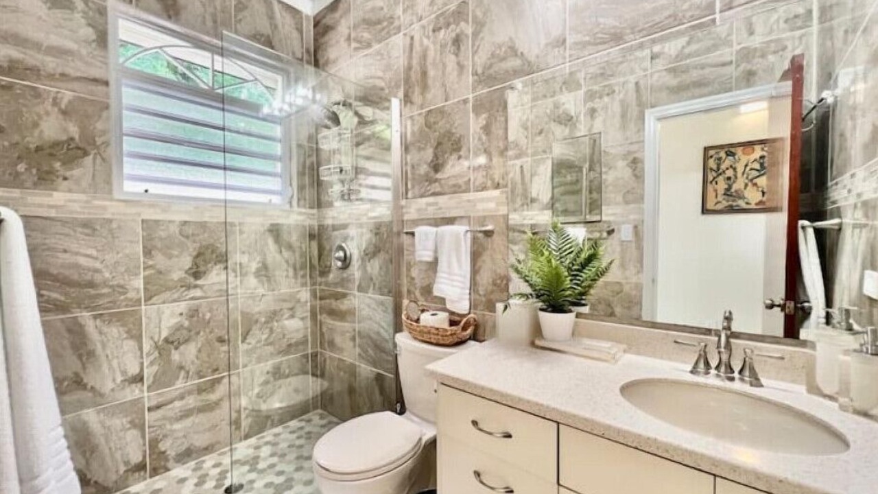 Photo of Bathroom in Estate Frenchman Bay