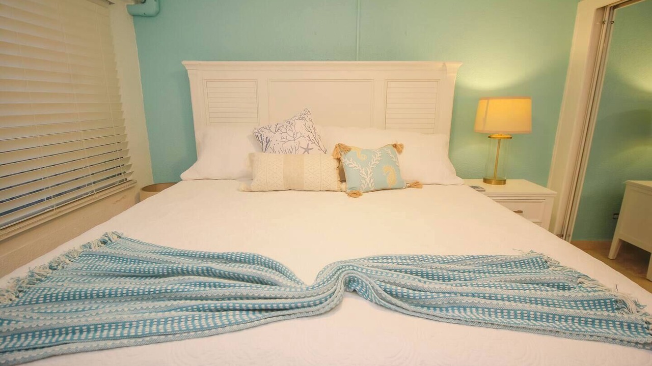 Photo of Bedroom in Orange Grove