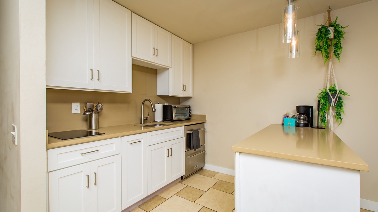 Photo of Kitchen in Estate Recovery Hill