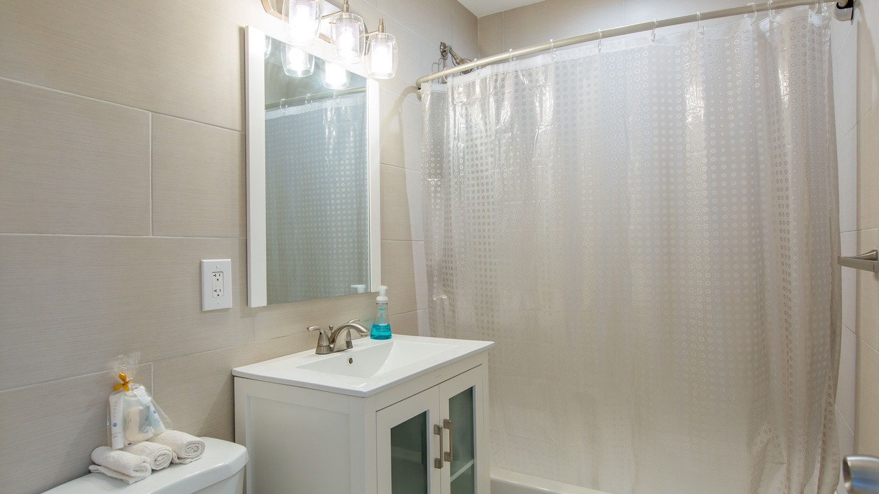 Photo of Bathroom in Estate Recovery Hill