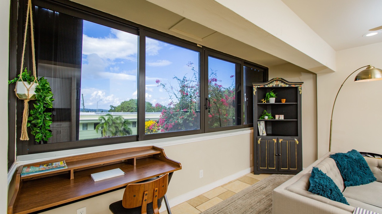 Photo of Livingroom in Estate Recovery Hill