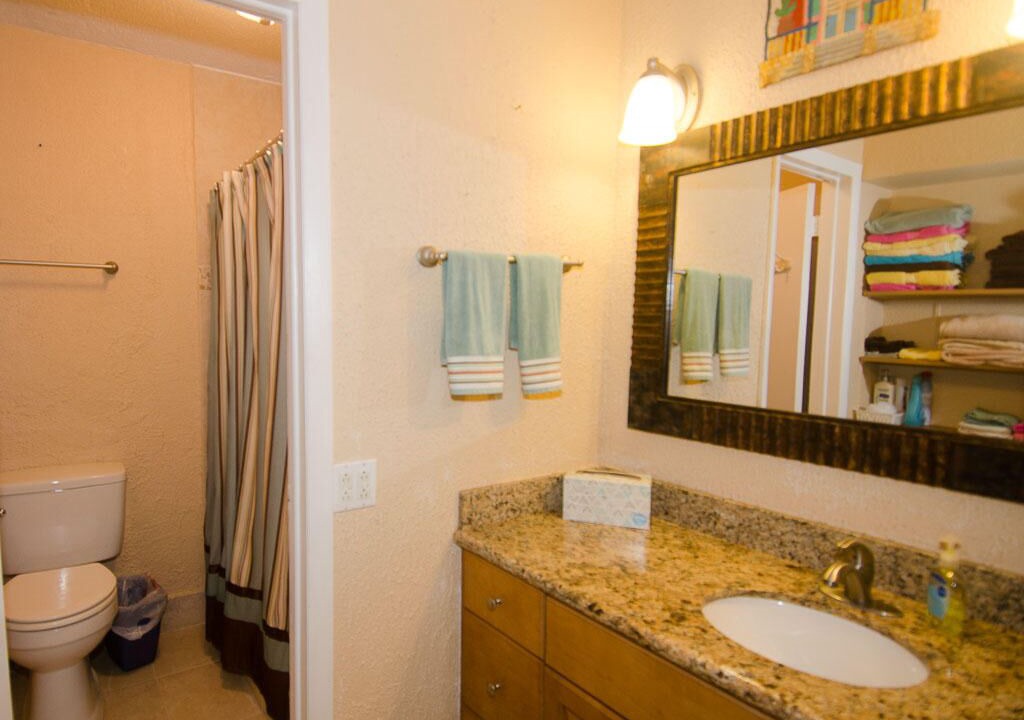 Photo of Bathroom in Estate Salt River