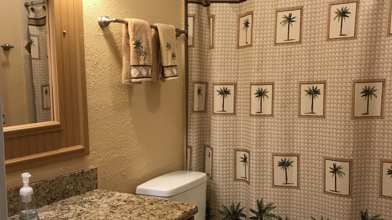 Photo of Bathroom in Estate Salt River