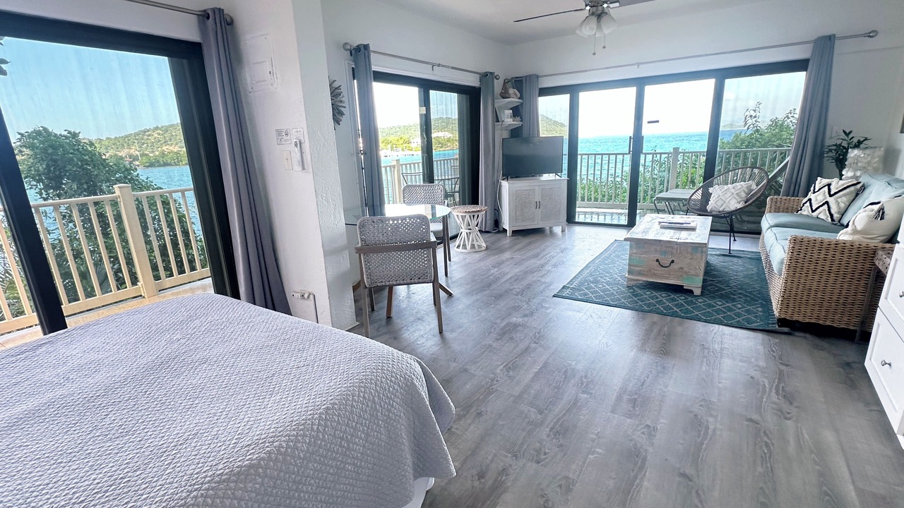Photo of Bedroom in Estate Smith Bay