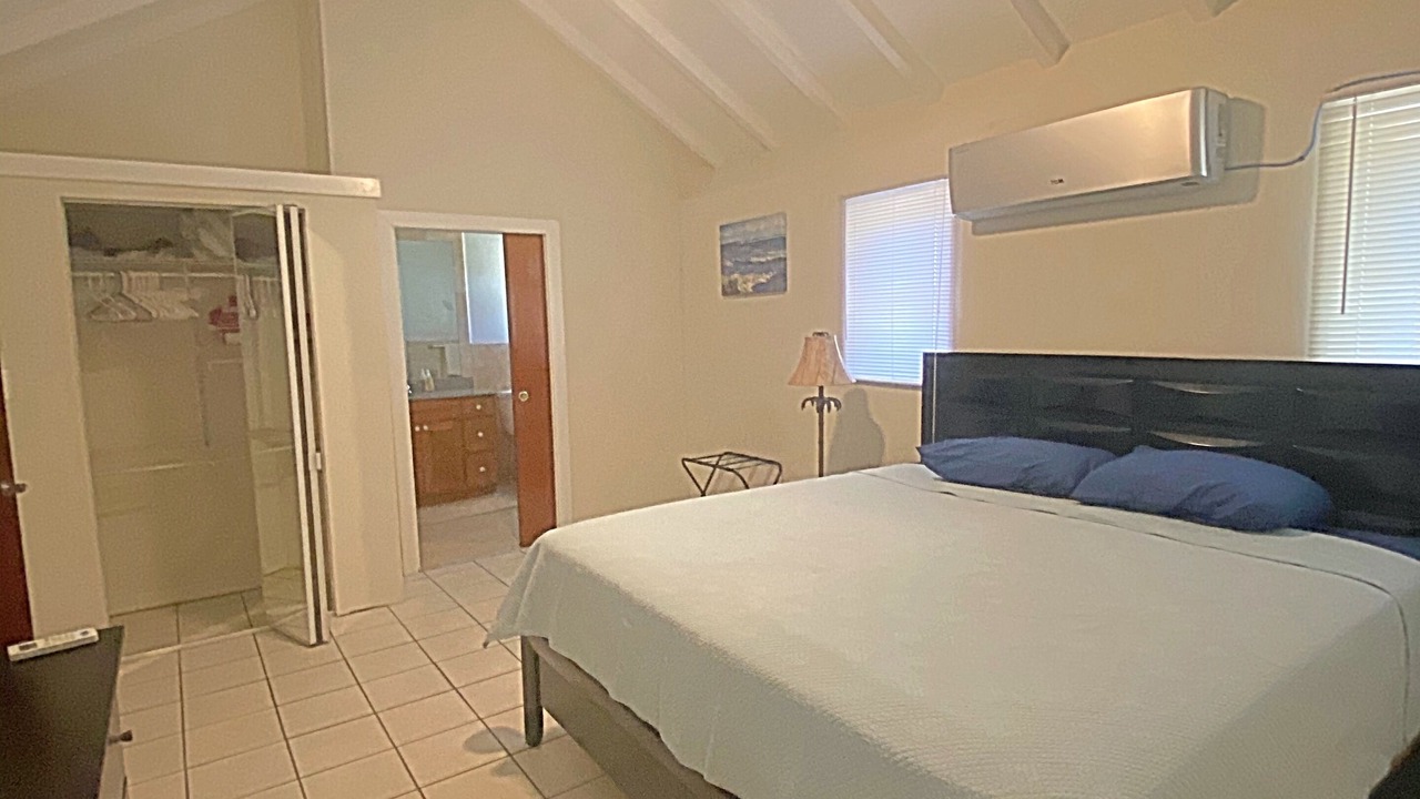 Photo of Bedroom in Estate Cane Bay
