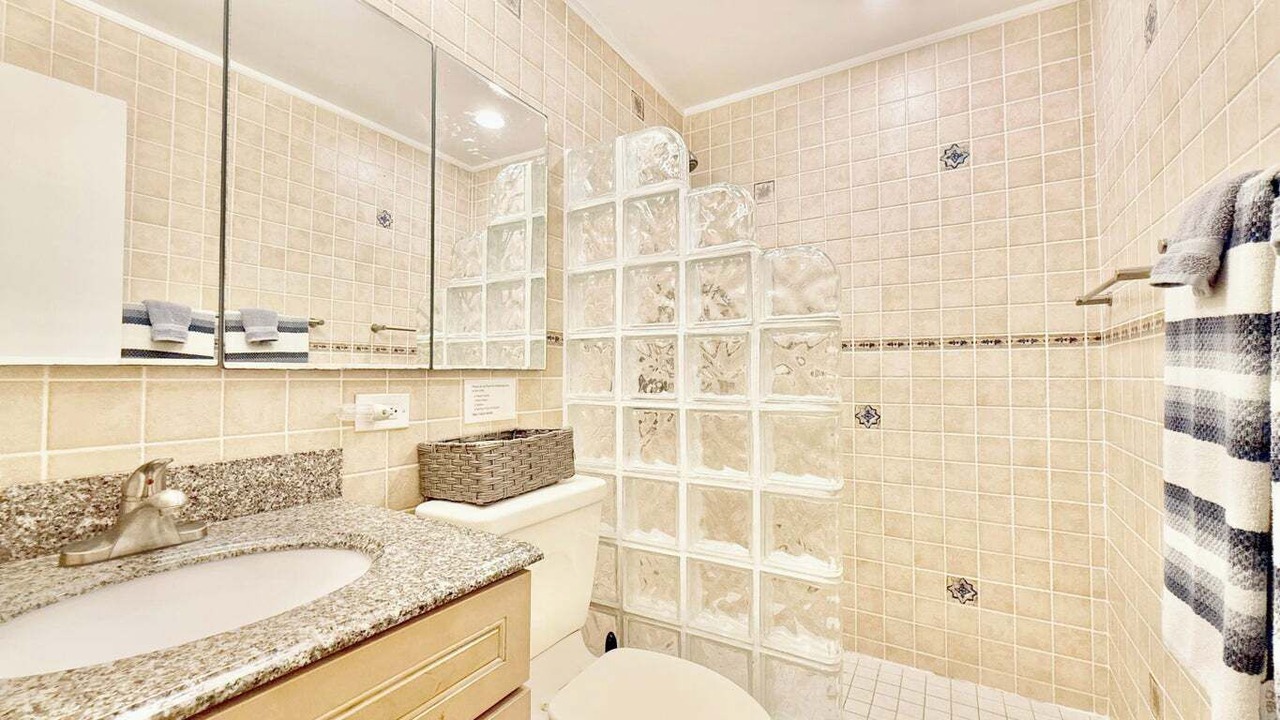 Photo of Bathroom in Cabes Point