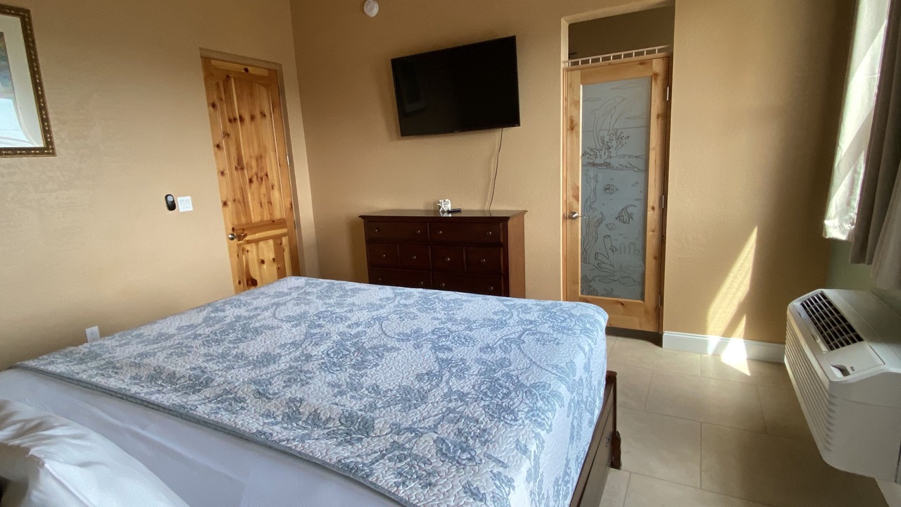 Photo of Bedroom in Benner
