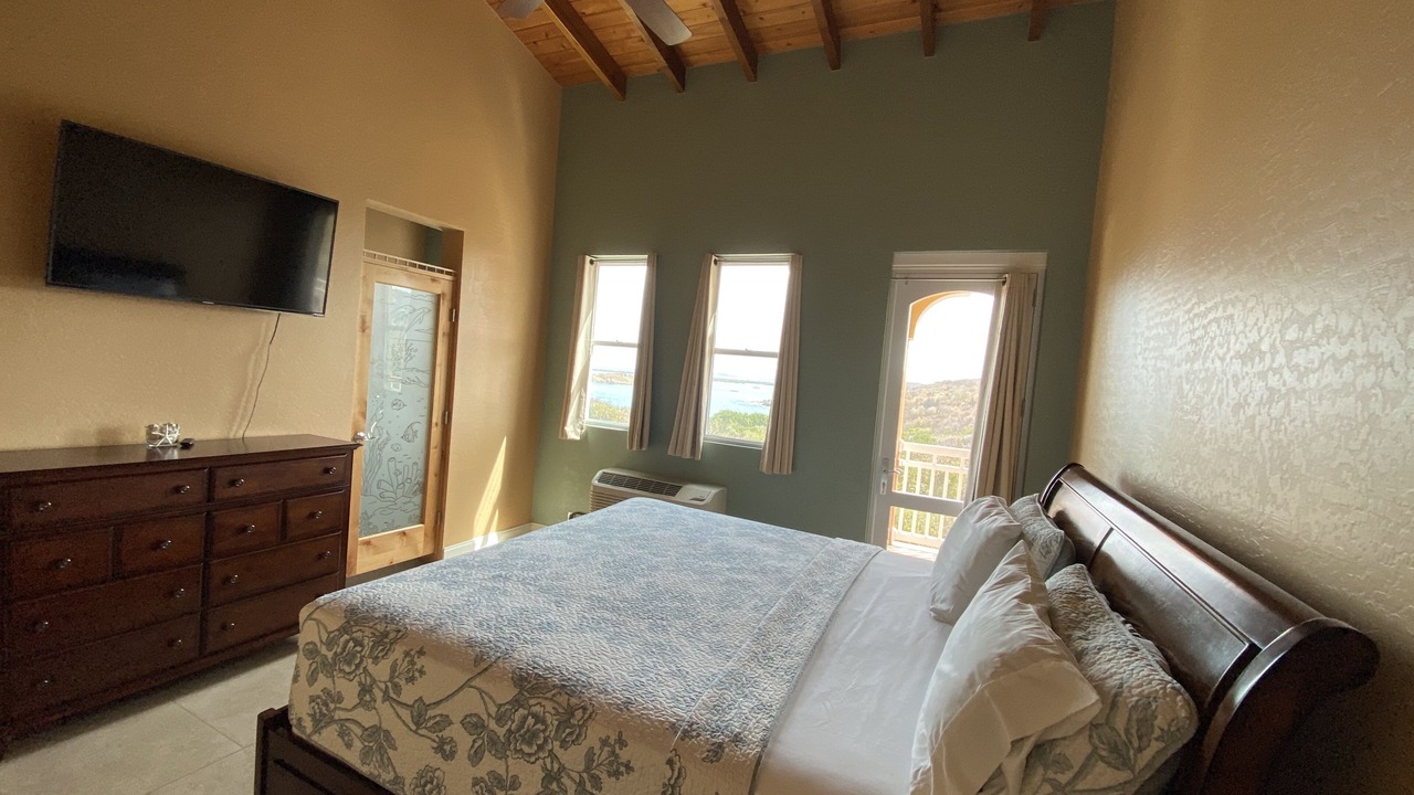Photo of Bedroom in Benner