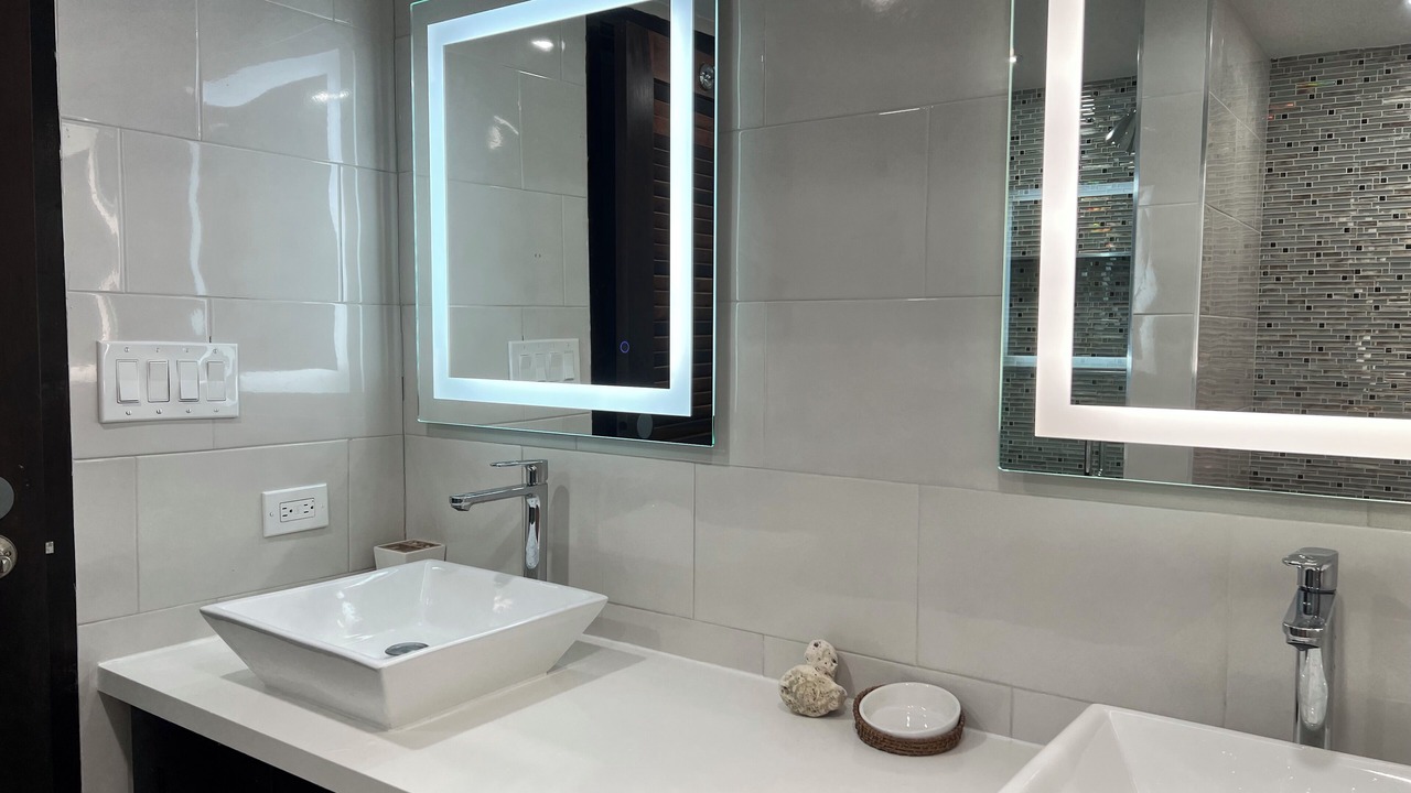 Photo of Bathroom in Red Hook