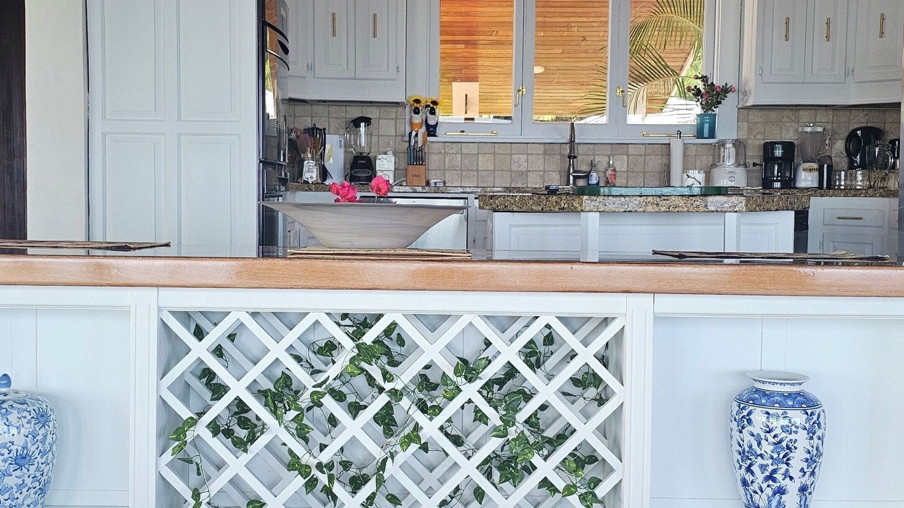 Photo of Kitchen in Estate Recovery Hill