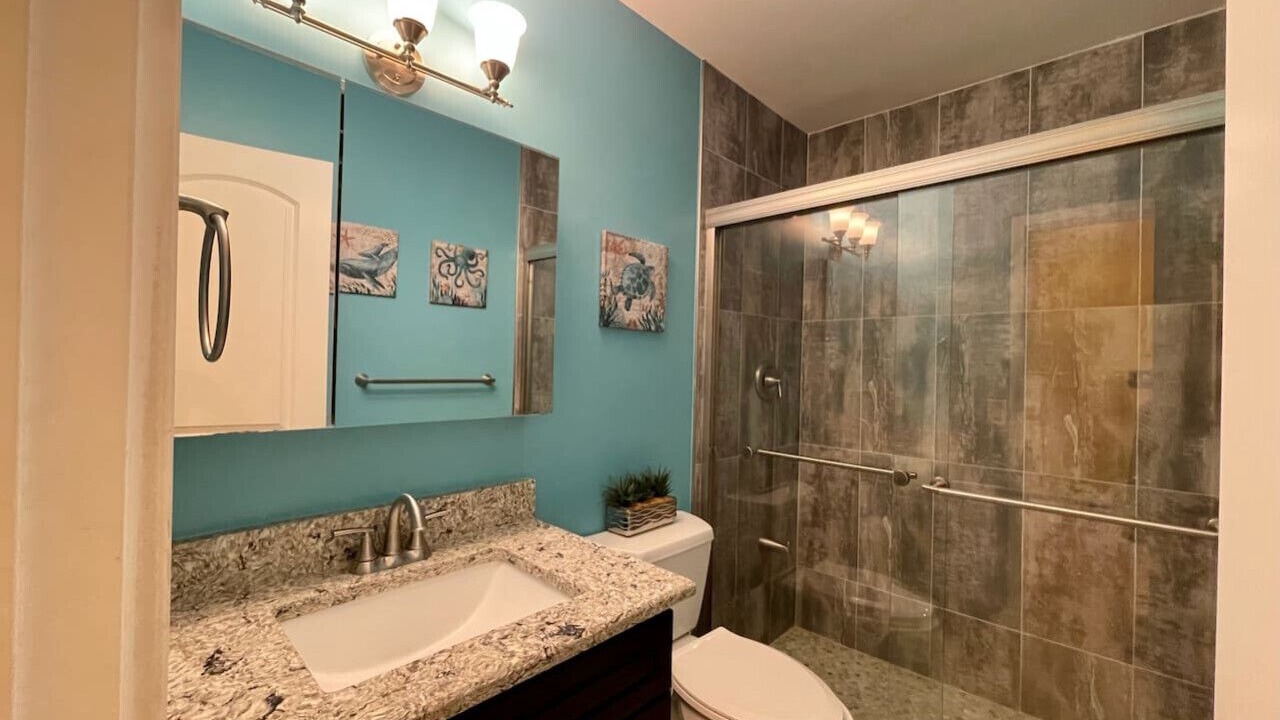 Photo of Bathroom in Red Hook