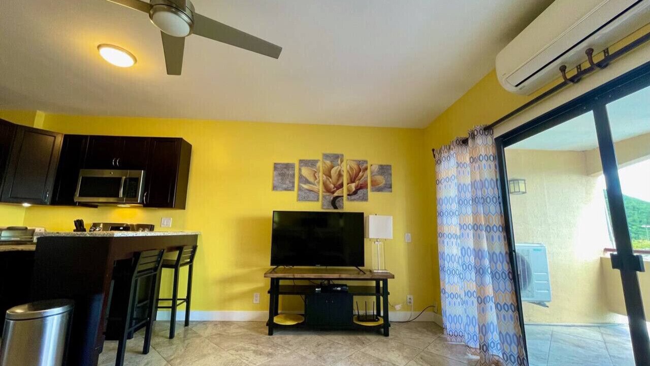 Photo of Livingroom in Red Hook