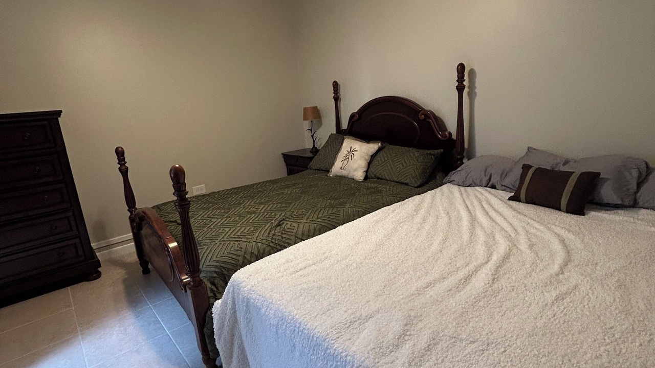 Photo of Bedroom in Estate Hermon Hill