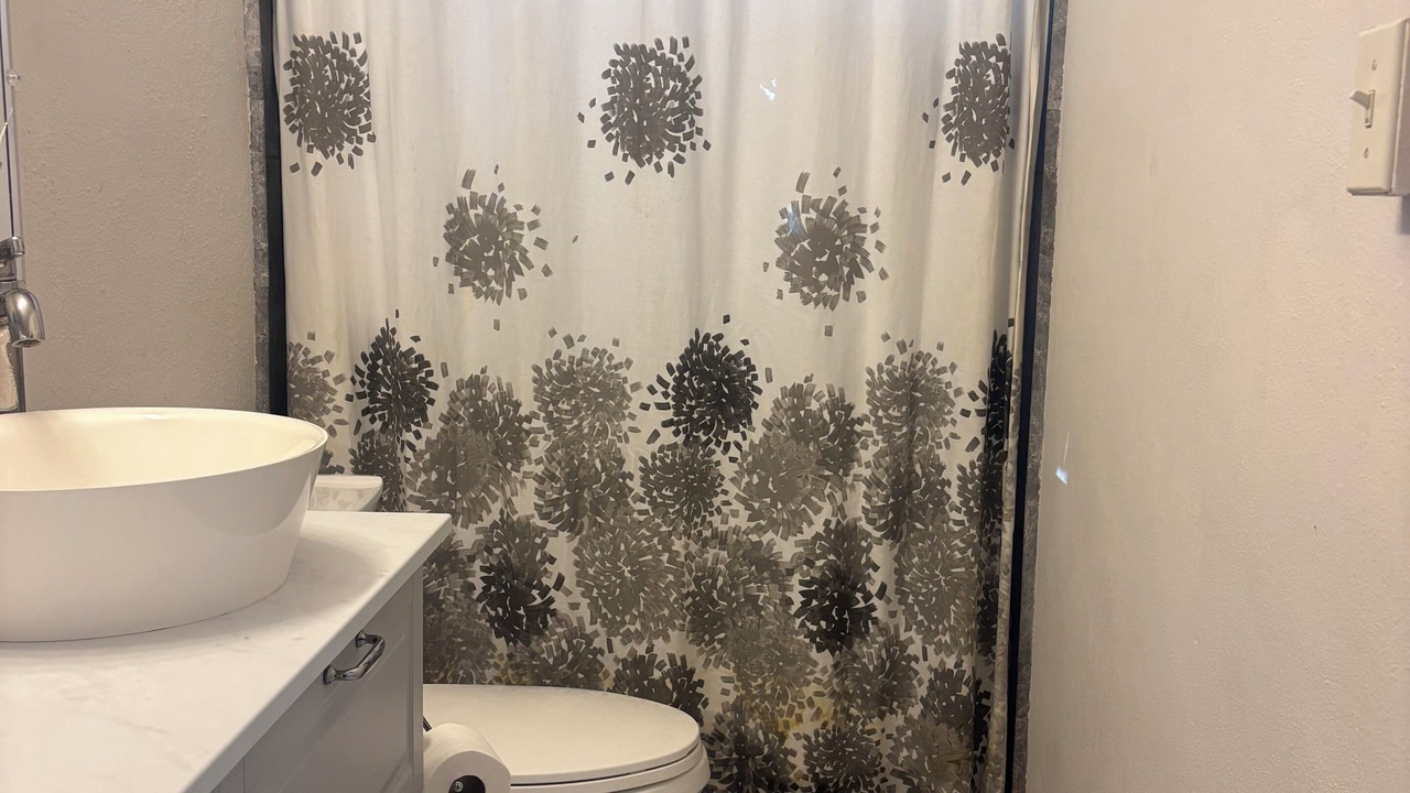 Photo of Bathroom in Estate Frenchman Bay