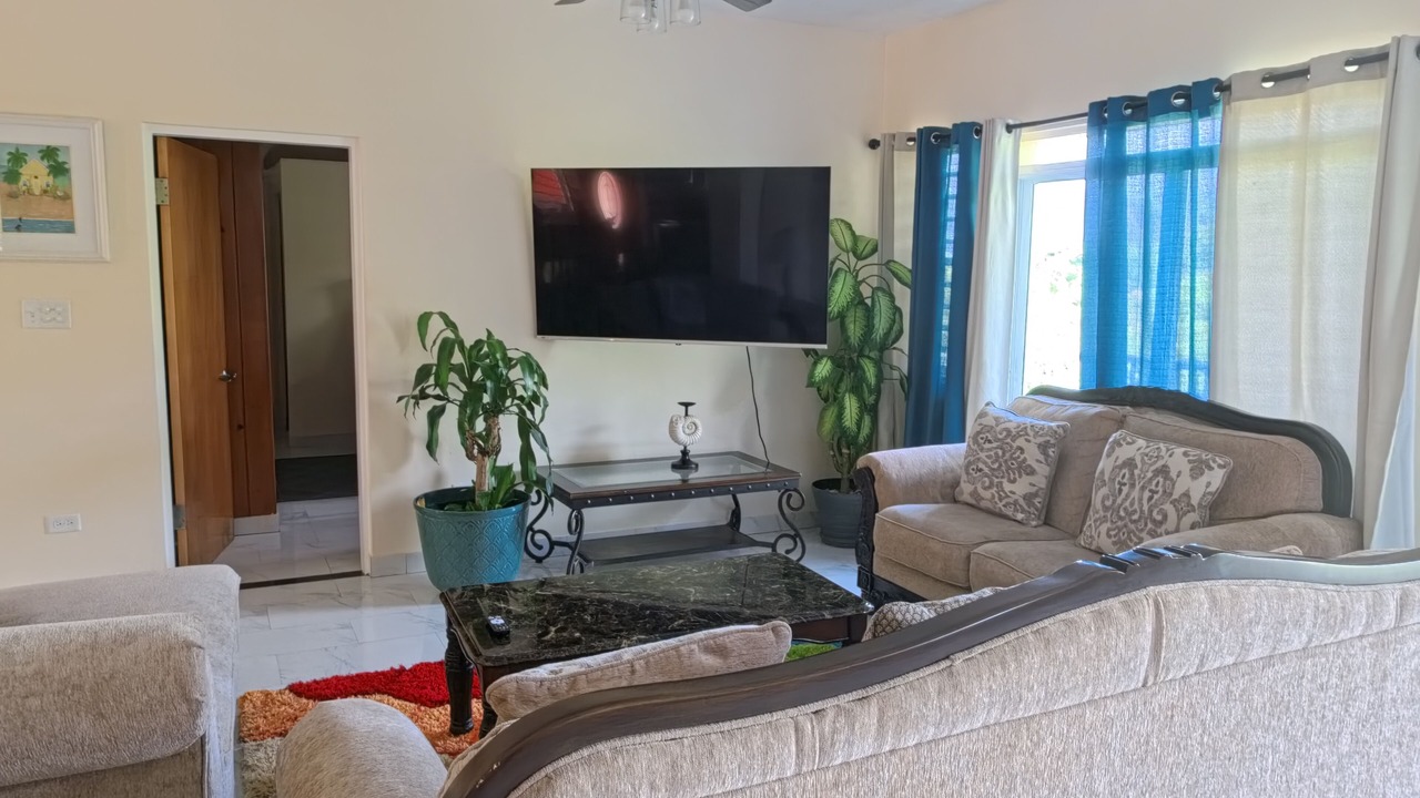 Photo of Livingroom in Estate Caneel Bay