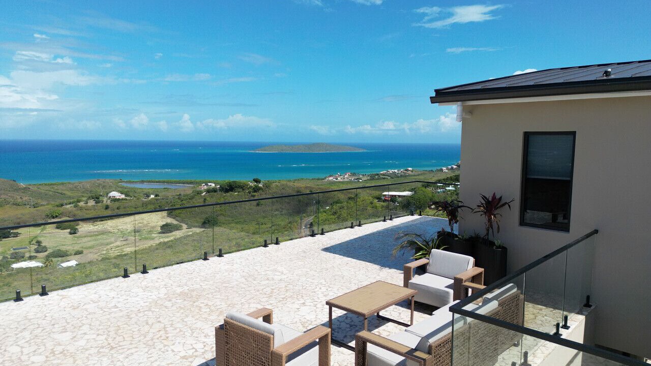 Photo of Patio Balcony in Estate Seven Hills
