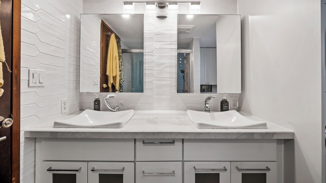 Photo of Bathroom in Red Hook