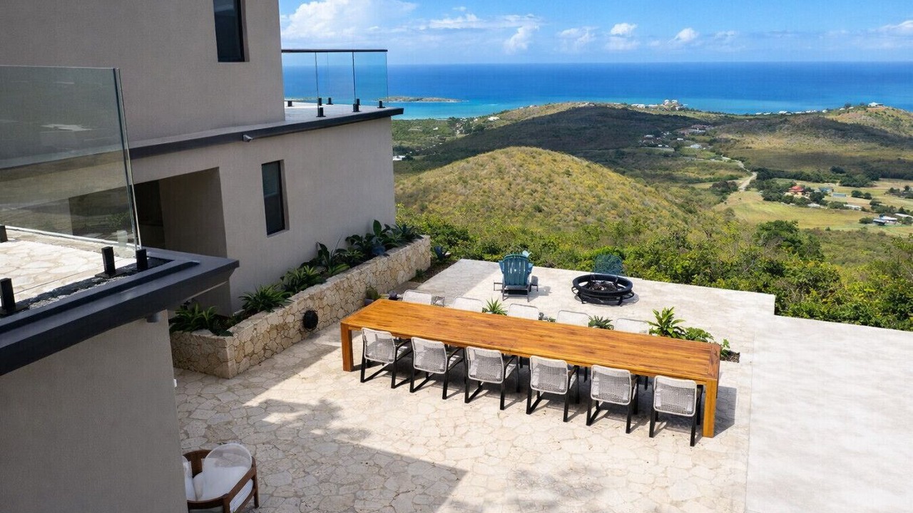 Photo of Outdoor in Estate Seven Hills