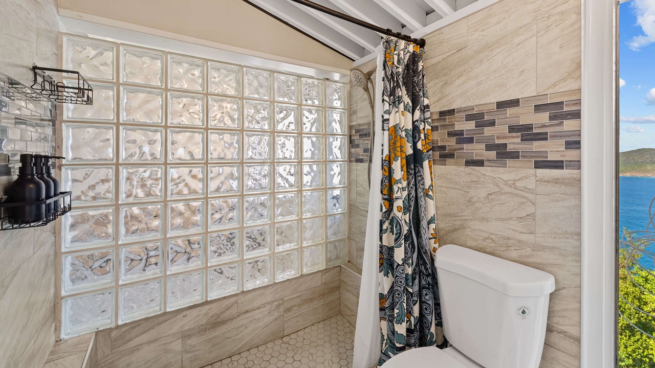 Photo of Bathroom in Estate Lovenlund