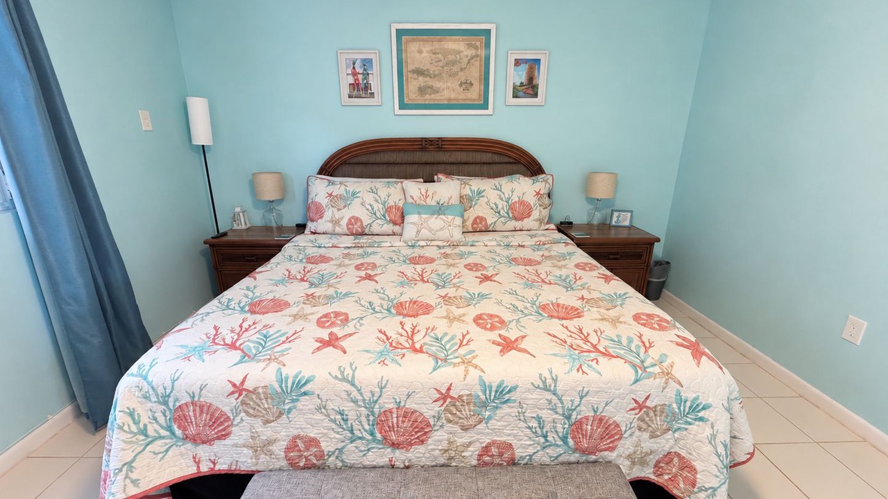 Photo of Bedroom in Estate Coakley Bay