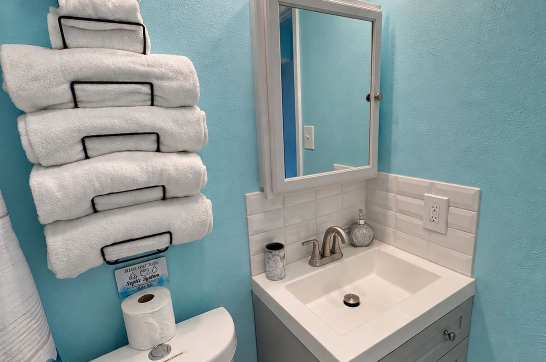 Photo of Bathroom in Estate Coakley Bay
