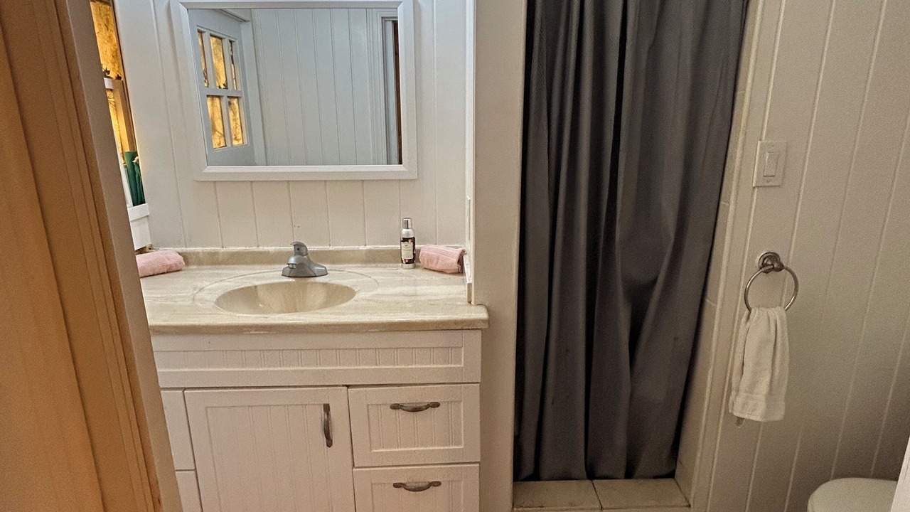 Photo of Bathroom in Estate Contant