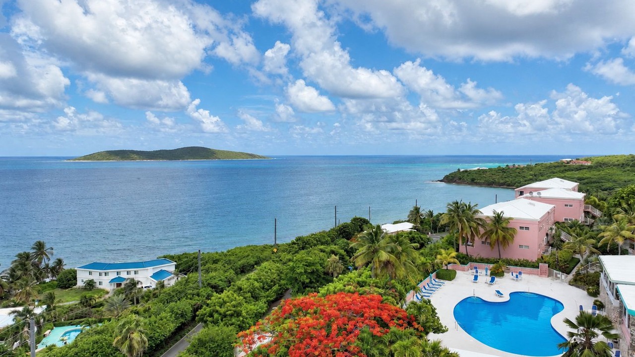 Photo of Outdoor in Estate Coakley Bay