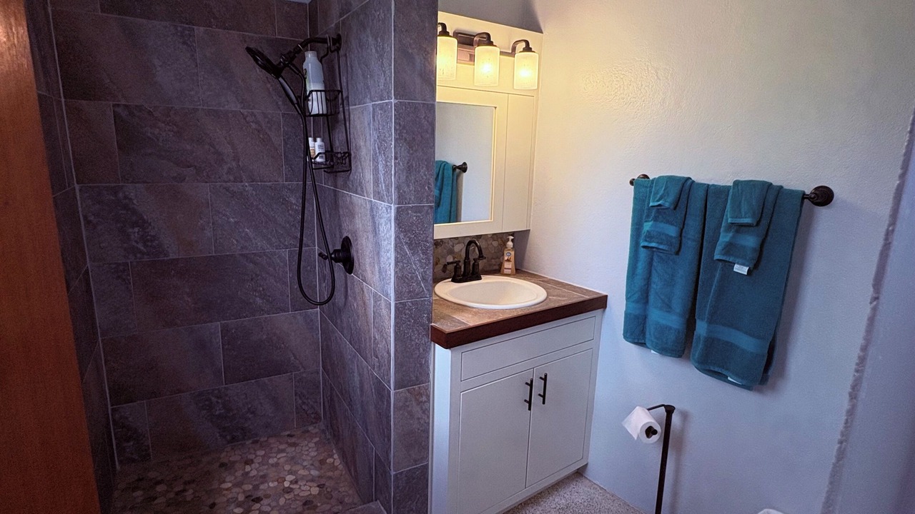 Photo of Bathroom in Estate Western Water Island