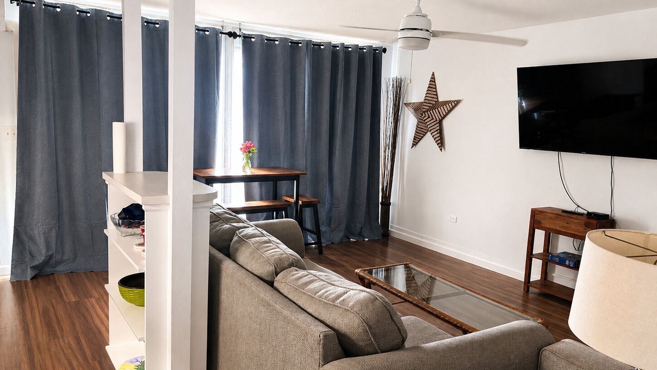 Photo of Livingroom in Orange Grove