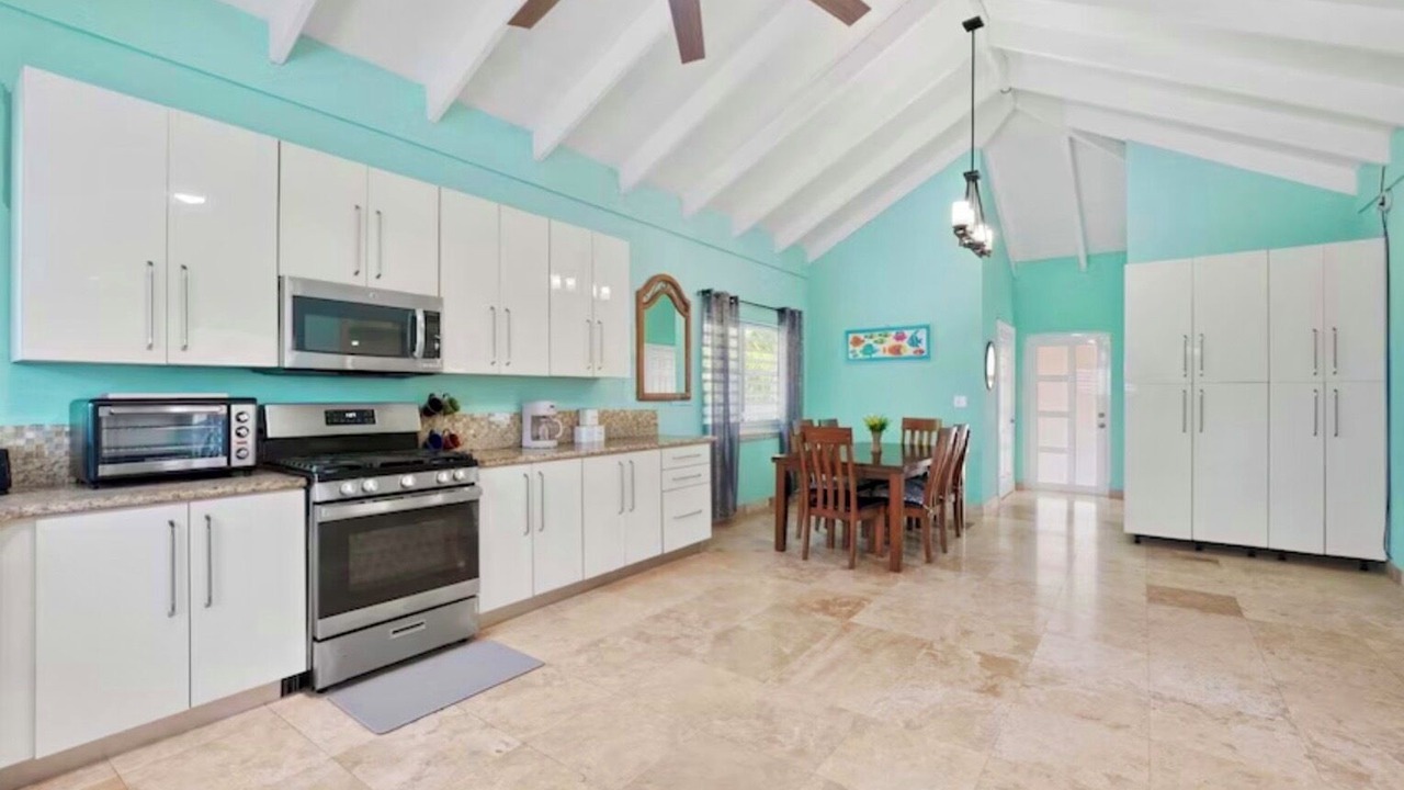 Photo of Kitchen in Estate Enfield Green