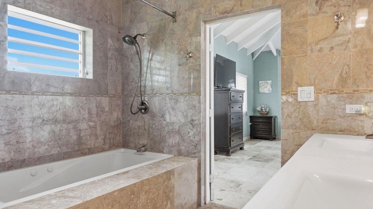 Photo of Bathroom in Estate Enfield Green