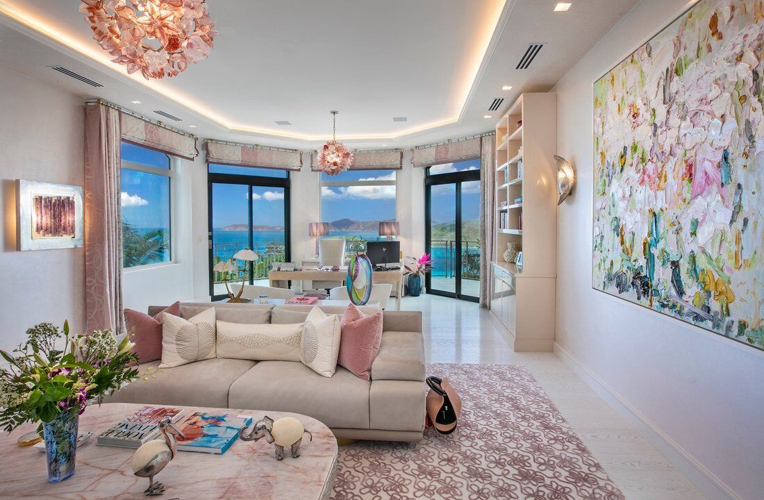 Photo of Livingroom in Estate Caneel Bay