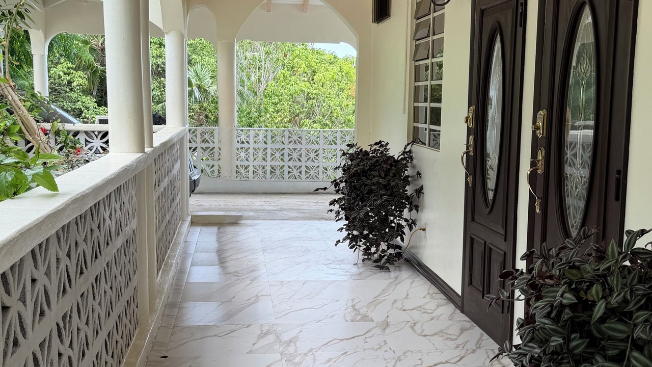 Photo of Patio Balcony in Estate Kings Quarter